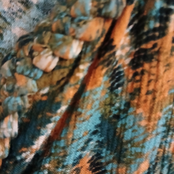 Democracy Women's High/Low Top With Braided Detail Size XLThis Democracy women's - Picture 9 of 11